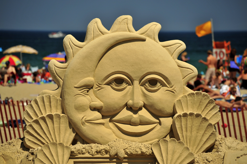 Sand Sculpture- Sun & Moon